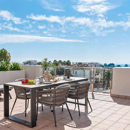 Luxury 2Br Penthouse - Rooftop, Pool, Sea Views * Estepona