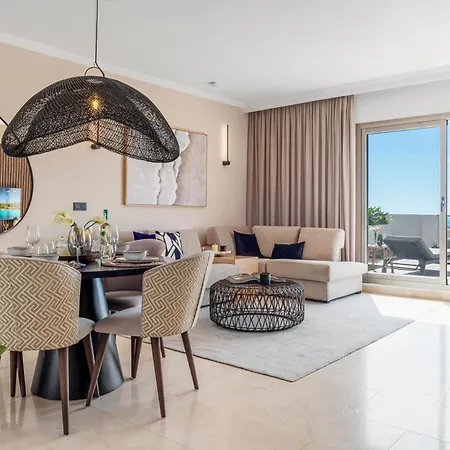 Lejlighed Luxury 2br Penthouse - Rooftop, Pool, Sea Views *