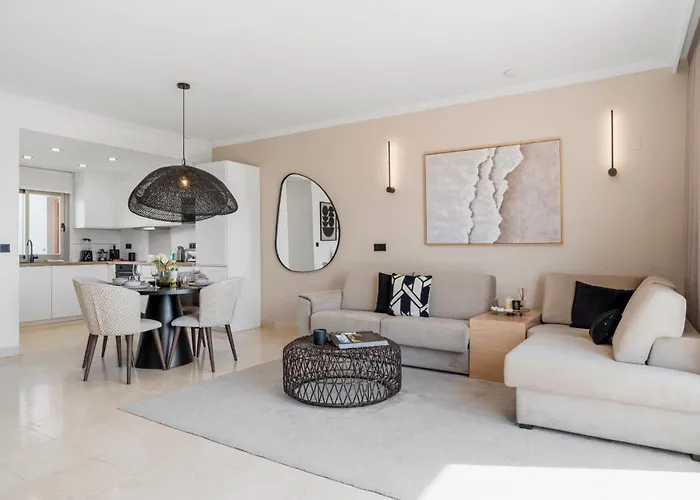 Luxury 2Br Penthouse - Rooftop, Pool, Sea Views Daire Estepona